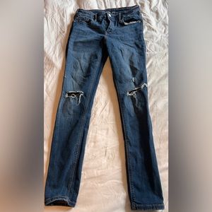 Dark Wash Size 6 Old Navy Skinny Jeans